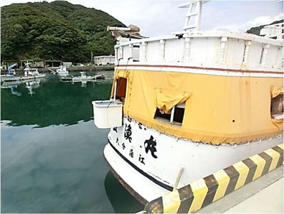 4－2　四角い箱がFRP製の箱便所