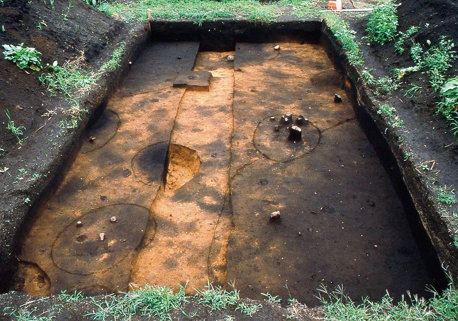 国指定史跡カリンバ遺跡と柏木B遺跡 縄文時代の後期石棒集団から赤い漆塗り帯集団へ 歴史、心理、教育 | perrjournal.com