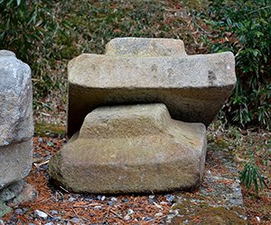 長隆寺層塔残欠 画像