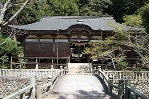 春日神社拝殿 画像