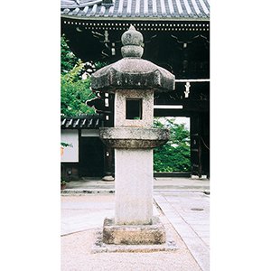 西蓮寺石灯籠 画像