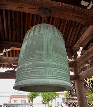 銅鐘 画像