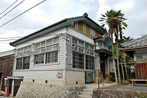 長谷園大正館・登り窯・主屋・別荘・離れ・蔵・奥の蔵・展示室・工房・体験工房・門及び塀 画像