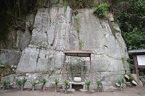 中ノ瀬磨崖仏 画像