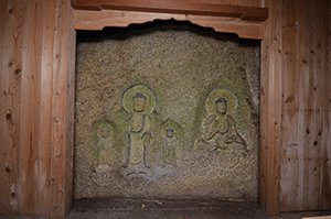 石薬師磨崖仏 画像