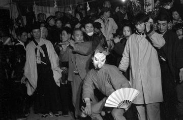 遠山の霜月祭り・稲荷面