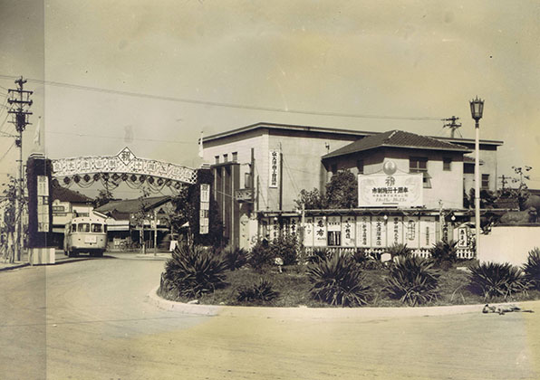 1952泉大津駅前ロータリー