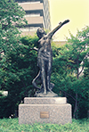 平和の女神像　平成6年