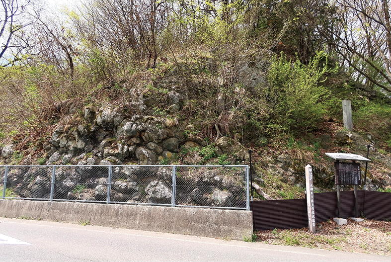 大柳及び井上の枕状溶岩