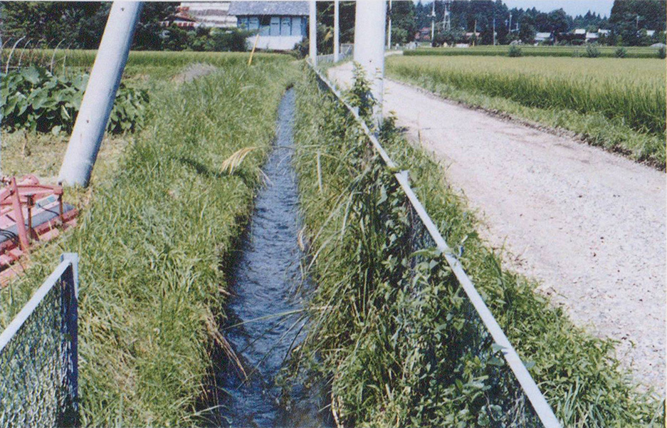 >鍋掛（長久保）の第一分水