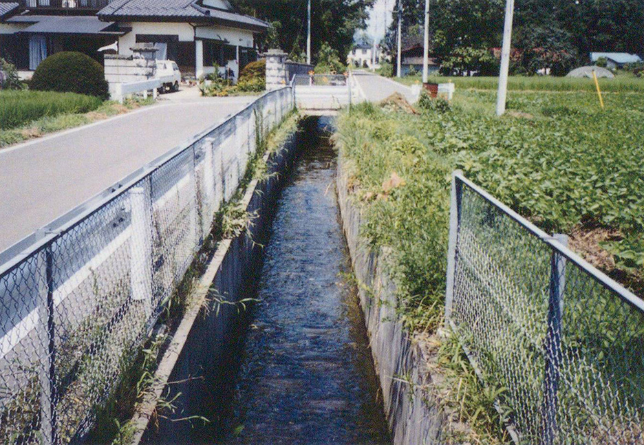 大田原市加治屋の第四分水加治屋堀