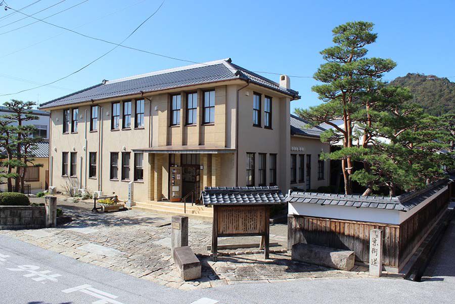 近江八幡市立資料館