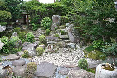 杉原庭園「緑苔園」